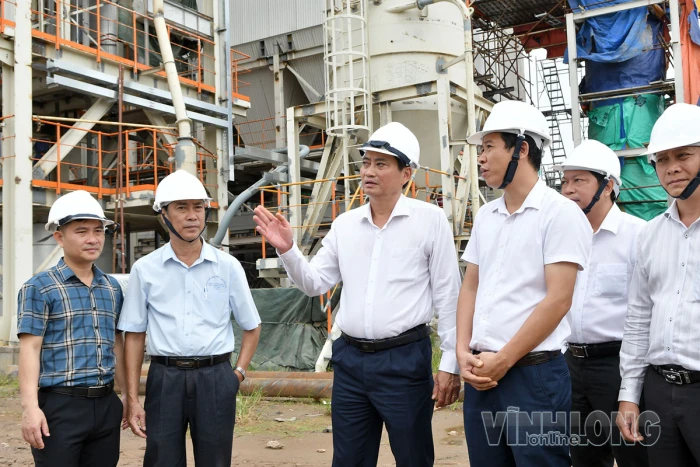 Phó Chủ tịch UBND tỉnh Nguyễn Quỳnh Thiện làm việc với dự án Nhà máy xử lý chất thải rắn Trà Vinh