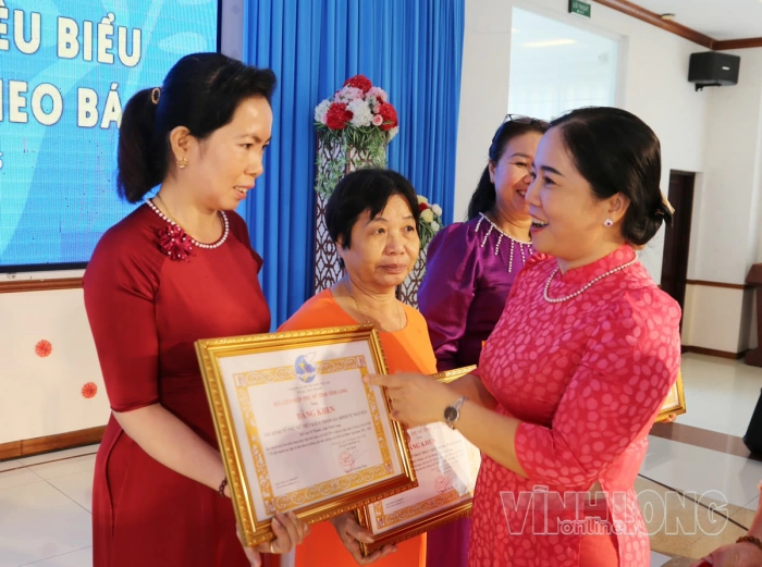 Hội Liên hiệp Phụ nữ tỉnh khen thưởng 25 mô hình tiêu biểu học tập và làm theo Bác