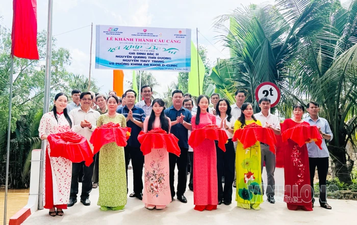 Khánh thành Cầu Cảng tại ấp Mỹ Long