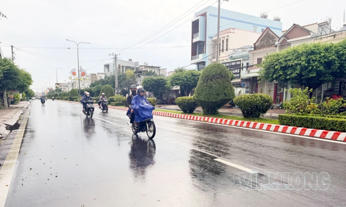 Vĩnh Long tiếp tục có mưa diện rộng, cảnh báo ngập vùng trũng thấp