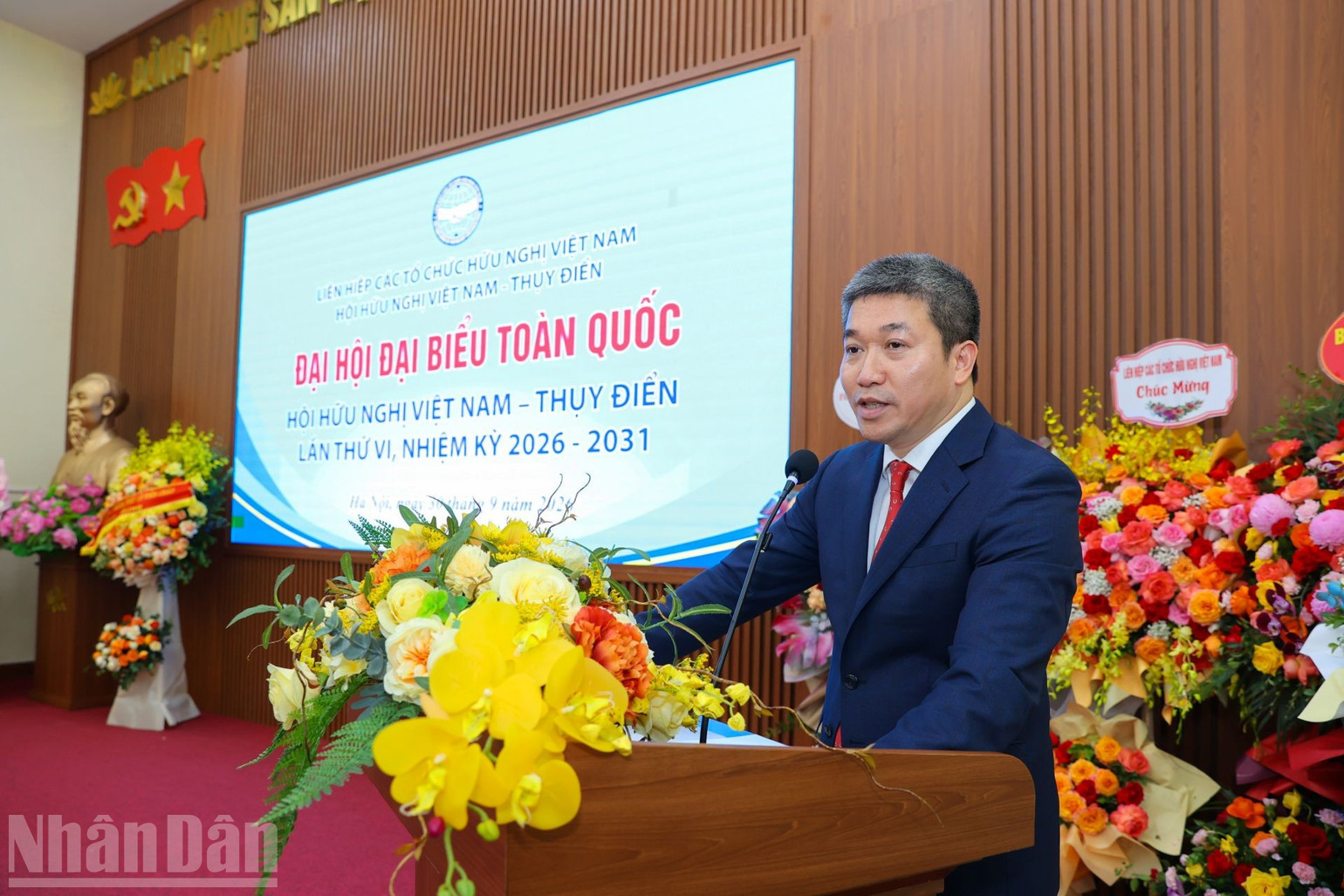 Chủ tịch Liên hiệp các tổ chức hữu nghị Việt Nam Phan Anh Sơn phát biểu chỉ đạo Đại hội. (Ảnh: KHÁNH LAN)