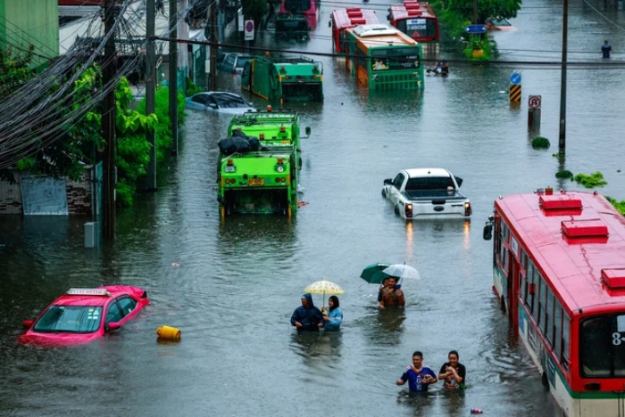 Mưa lũ tiếp diễn, Thái Lan điều hơn 10.000 binh sĩ tham gia ứng phó
