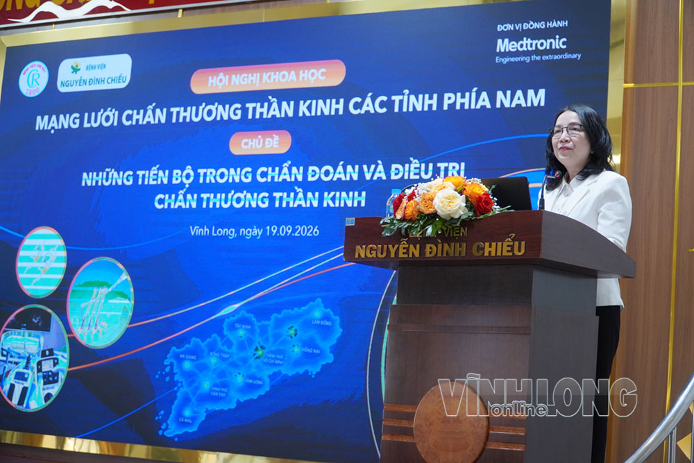 Giám đốc Sở Y tế Hồ Thị Thu Hằng phát biểu tại hội nghị.