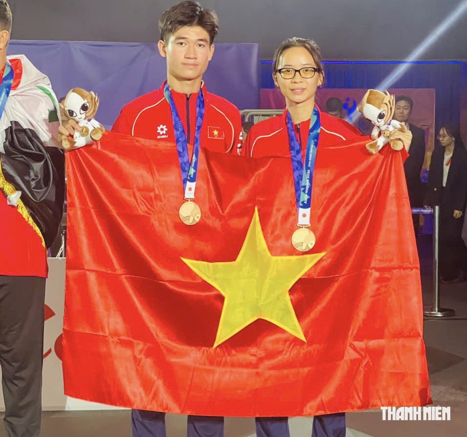 Hai VĐV Minh Tân và Gia Nghi giành HCĐ đôi nam nữ teqball ASIAD 20 ngày 20.9.

Ảnh: Quang Tuyến


