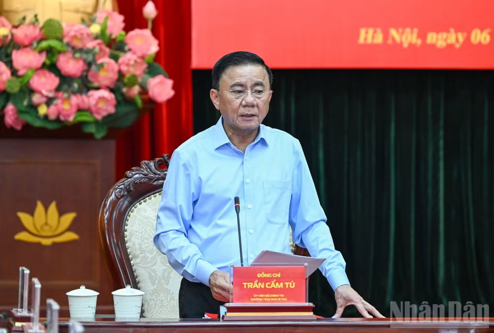 Đồng chí Trần Cẩm Tú, Ủy viên Bộ Chính trị, Thường trực Ban Bí thư. (Ảnh: DUY LINH)