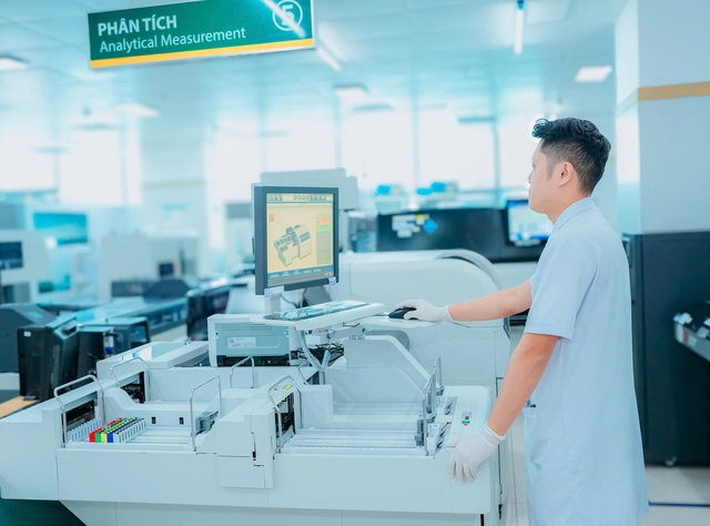 Bệnh viện Bạch Mai sẵn sàng các điều kiện cho liên thông xét nghiệm, góp phần giảm các chỉ định lặp lại.

ẢNH: THÀNH DƯƠNG

