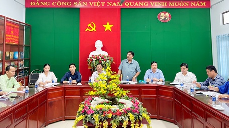 Ông Trần Thanh Lâm- Phó Chủ tịch Ủy ban MTTQ Việt Nam tỉnh lưu ý một số vấn đề cần quan tâm.

