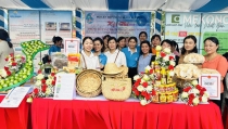 Phụ nữ học theo Bác đoàn kết xây dựng cuộc sống ấm no, hạnh phúc