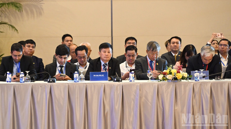 Các đại biểu tham dự Toàn cảnh kinh tế tư nhân Việt Nam 2025. (Ảnh: TRẦN HẢI)

