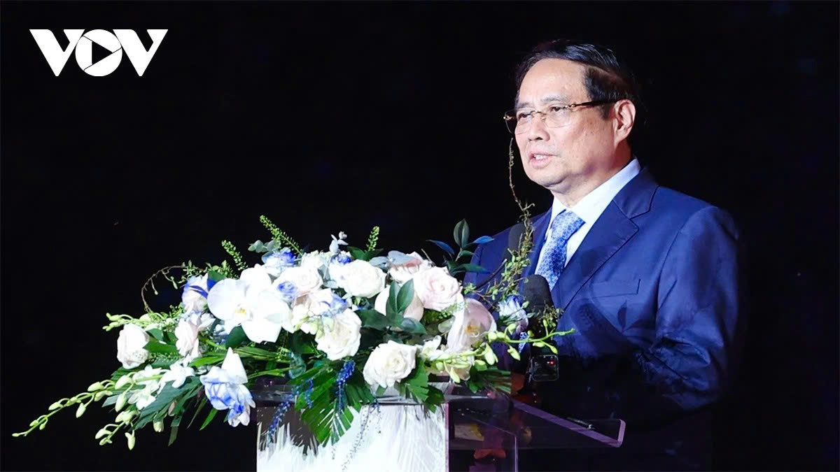 “Văn hóa không có biên giới, vì thế Lễ hội Văn hóa Thế giới Hà Nội cũng là sự kết nối giữa dân tộc Việt Nam với các dân tộc trên thế giới”, Thủ tướng Chính phủ Phạm Minh Chính nhần mạnh trong bài phát biểu khai mạc.