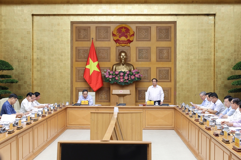 Thủ tướng Chính phủ Phạm Minh Chính và Chủ tịch Quốc hội Trần Thanh Mẫn đồng chủ trì cuộc họp về một số nội dung chủ yếu chuẩn bị Kỳ họp thứ 10, Quốc hội khóa XV - Ảnh: VGP/Nhật Bắc