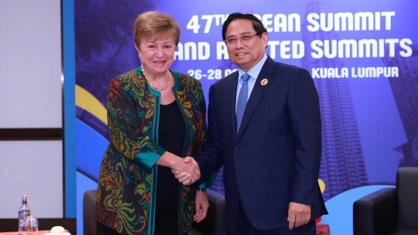 Thủ tướng Chính phủ Phạm Minh Chính gặp Tổng Giám đốc Quỹ Tiền tệ quốc tế (IMF) Kristalina Georgieva. (Ảnh: VGP/Nhật Bắc)