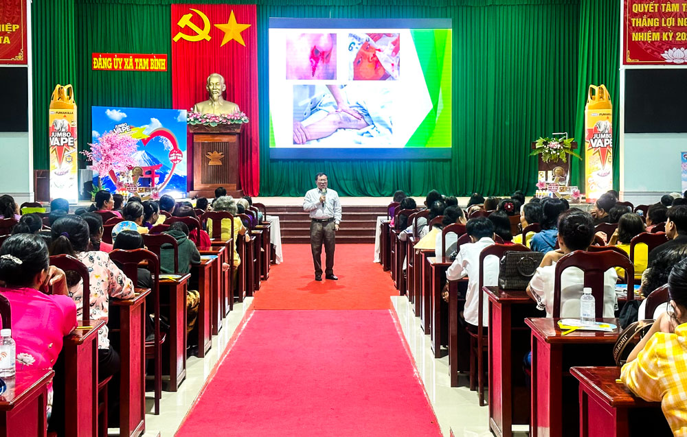 Hội thảo truyền thông các kiến thức về phòng chống bệnh sốt xuất huyết.