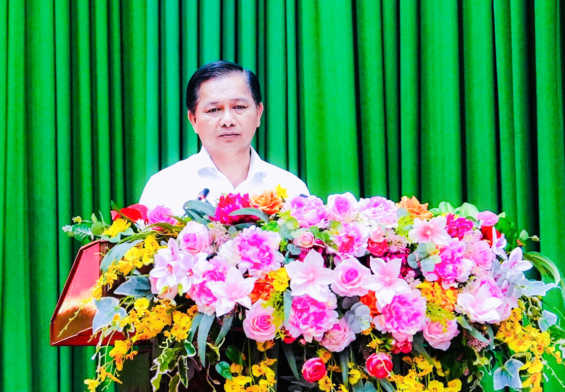 Đồng chí Trần Văn Lâu- Bí thư Tỉnh ủy phát biểu bế mạc hội nghị.