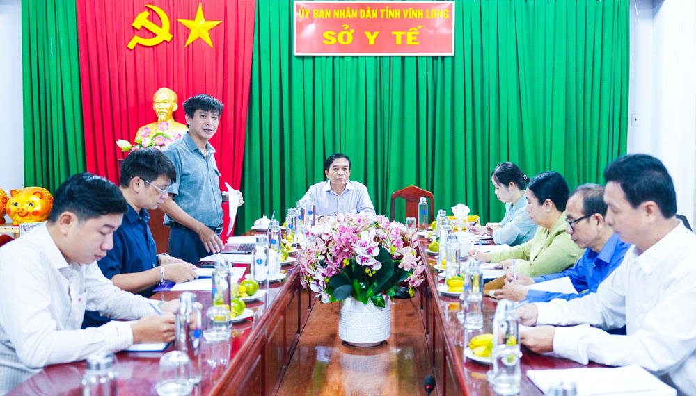 Đoàn công tác của Viện Chiến lược và Chính sách y tế, Cục Dân số- Bộ Y tế làm việc với tỉnh Vĩnh Long.