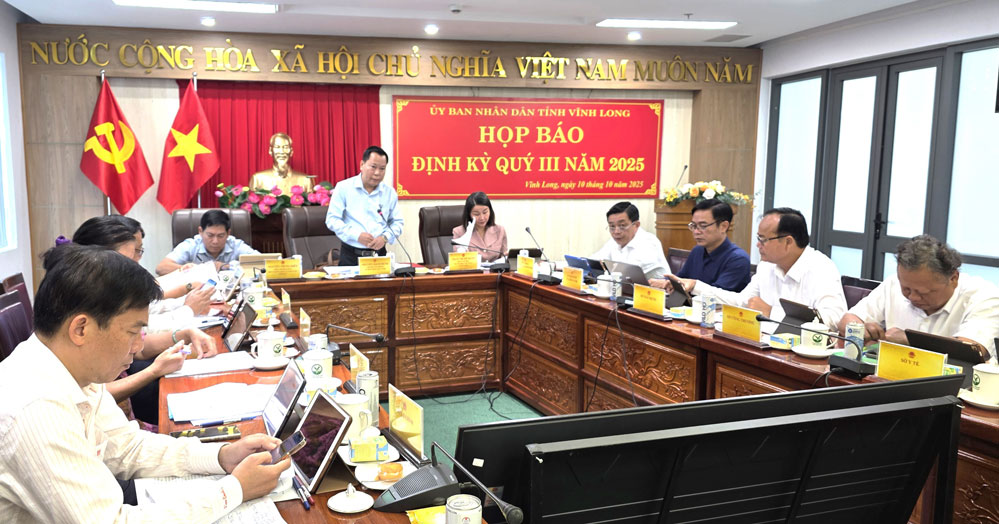 UBND tỉnh tổ chức họp báo và cung cấp thông tin về tình hình kinh tế- xã hội 9 tháng đầu năm.