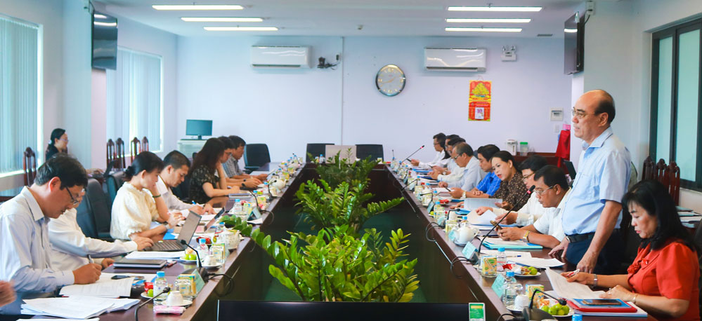 Đồng chí Nguyễn Văn Tuấn- Ủy viên Ban Thường vụ Tỉnh ủy, Phó Chủ tịch HĐND tỉnh phát biểu tại buổi giám sát.