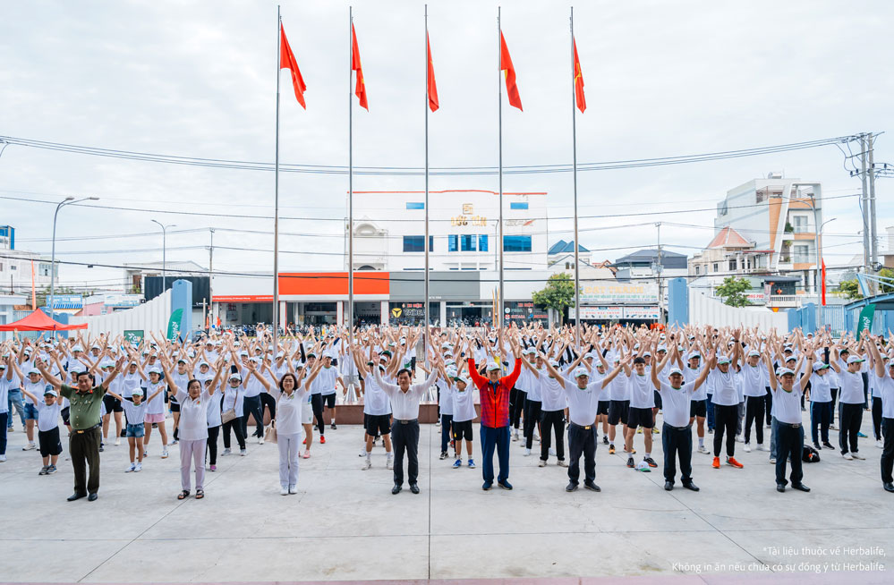 Chương trình Toàn Dân Tập Luyện Thể Dục Thể Thao luôn thu hút nhiều người tham gia tại Vĩnh Long.