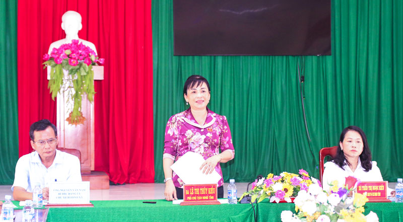 Phó Chủ tịch HĐND tỉnh- Lê Thị Thúy Kiều phát biểu kết luận tại buổi làm việc.

