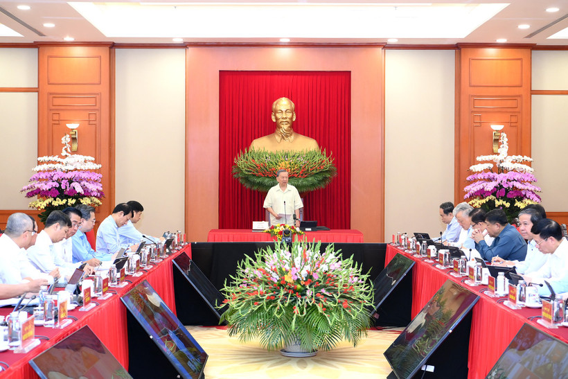 Tổng Bí thư Tô Lâm chủ trì phiên họp Thường trực Ban Chỉ đạo Trung ương về phát triển khoa học, công nghệ, đổi mới sáng tạo và chuyển đổi số. (Ảnh ĐĂNG KHOA)
