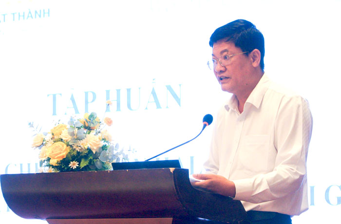 Ông Phạm Hữu Dự- Phó Giám đốc Sở Công Thương phát biểu khai giảng lớp tập huấn.