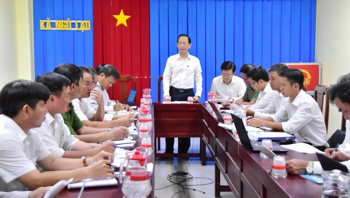 Kiểm tra tiến độ công tác giải phóng mặt bằng công trình đường dây 110kV trạm 220kV Duyên Hải