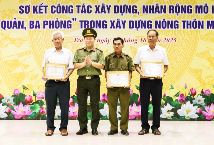 Sơ kết mô hình “Ba quản, ba phòng” trong xây dựng nông thôn mới năm 2025
