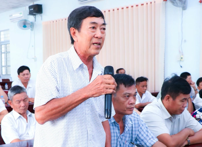 Cử tri xã Tiểu Cần kiến nghị nhiều vấn đề đời sống và sản xuất