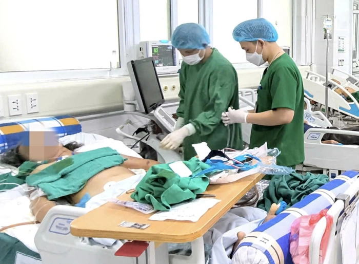 Bộ Y tế đề xuất tăng phụ cấp đặc thù có tác động khoảng 640.000 cán bộ, nhân viên y tế