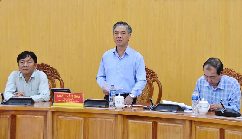 Phó Chủ tịch UBND tỉnh- Châu Văn Hòa phát biểu chỉ đạo cuộc họp.