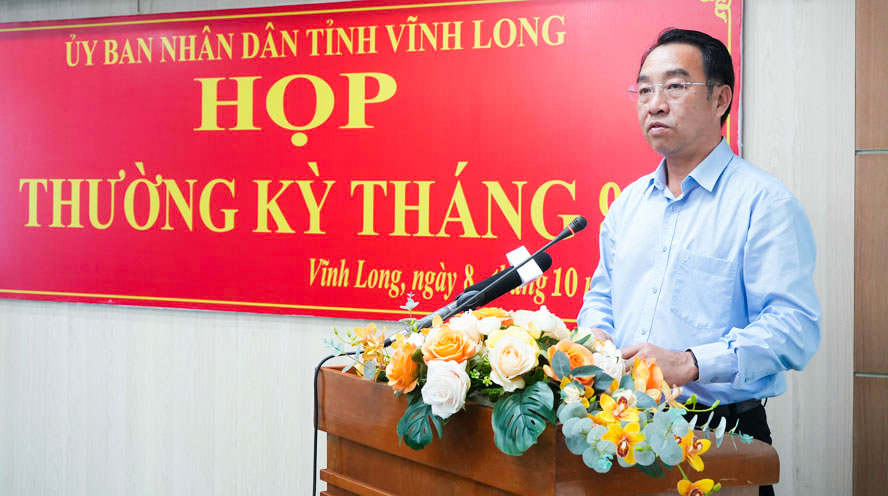 Phó Bí thư Tỉnh ủy, Chủ tịch UBND tỉnh- Lữ Quang Ngời phát biểu tại cuộc họp. Ảnh: H.TRANG