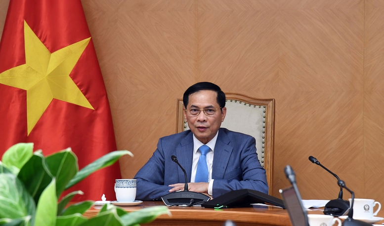 Phó Thủ tướng Bùi Thanh Sơn nhấn mạnh Việt Nam luôn coi trọng quan hệ Đối tác chiến lược Việt Nam – Anh, một trong những đối tác quan trọng hàng đầu tại khu vực châu Âu. Ảnh VGP/Hải Minh

