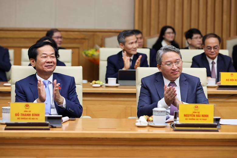 Các đại biểu dự buổi lễ công bố quyết định - Ảnh: VGP/Nhật Bắc