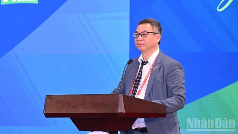 Chủ tịch Hiệp hội Doanh nghiệp Dịch vụ Logistics Việt Nam (VLA) Đào Trọng Khoa phát biểu tại Đại hội.
