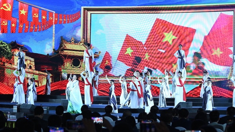 Chương trình nghệ thuật trong khuôn khổ buổi Lễ.