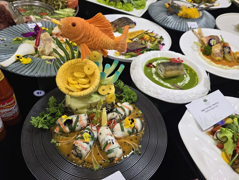 Cá cuộn xốt chanh dây