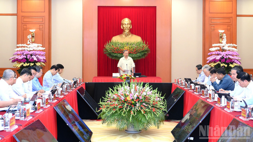 Tổng Bí thư Tô Lâm phát biểu tại phiên họp Thường trực Ban Chỉ đạo Trung ương về phát triển khoa học, công nghệ, đổi mới sáng tạo và chuyển đổi số. (Ảnh ĐĂNG KHOA)
