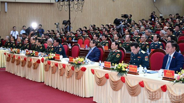 Thủ tướng Phạm Minh Chính, các đồng chí lãnh đạo, đại biểu tham dự buổi lễ. (Ảnh: Trần Hải)
