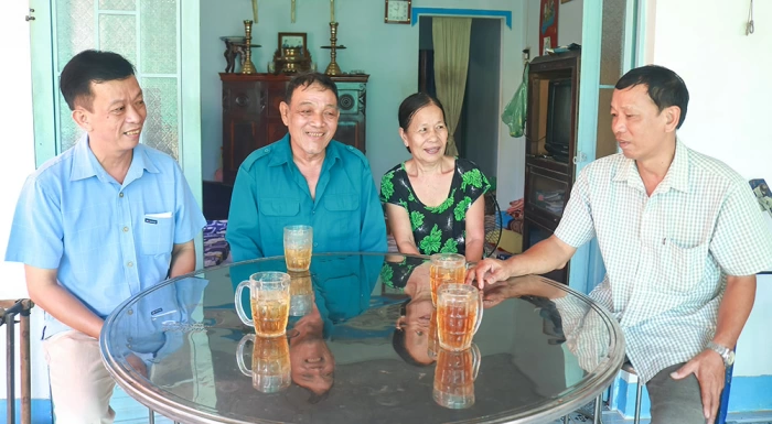 Chung tay chăm lo, giúp đỡ người nghèo