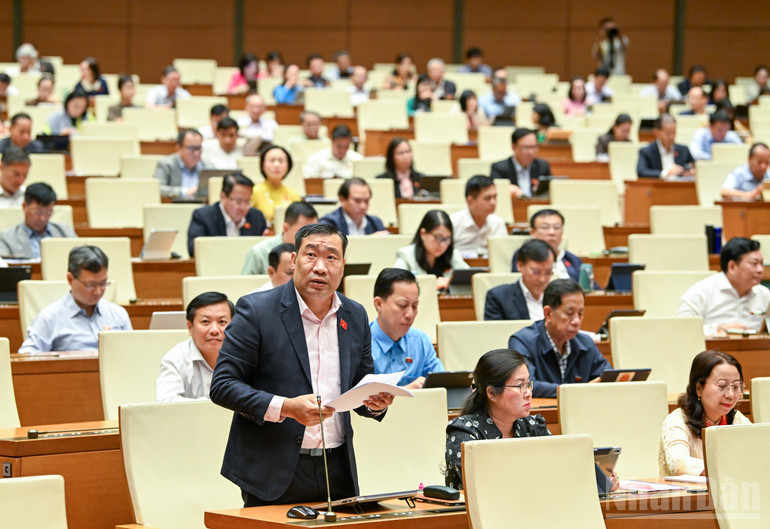 Đại biểu Thạch Phước Bình (Đoàn Vĩnh Long). (Ảnh: DUY LINH)