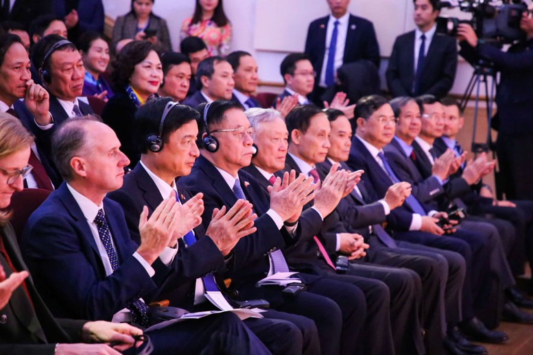 Các đại biểu dự buổi phát biểu chính sách của Tổng Bí thư Tô Lâm tại Đại học Oxford.