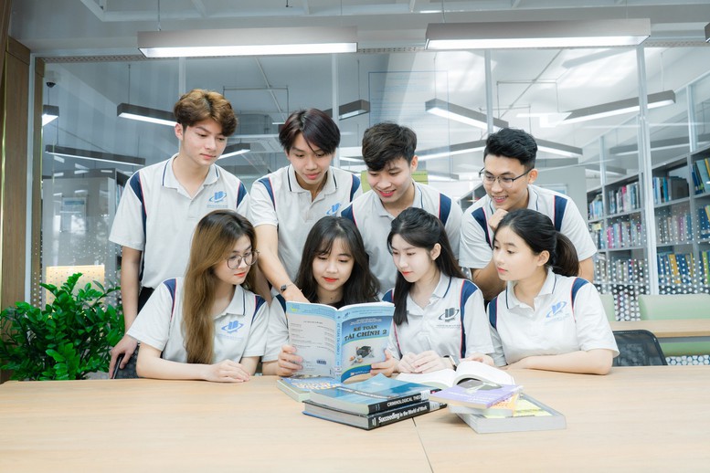 Thực hiện Nghị quyết số 71, Bộ Giáo dục và Đào tạo được giao xây dựng hai đề án lớn