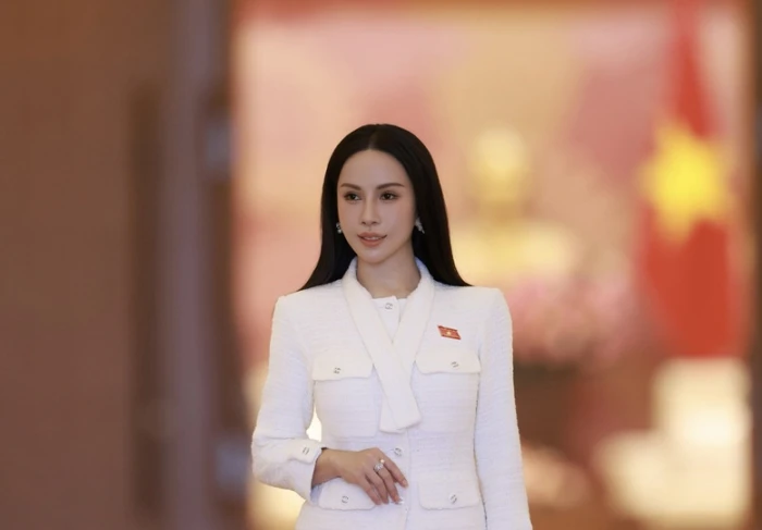 ĐBQH đề nghị bổ sung một số chỉ tiêu gắn trực tiếp với các chương trình, chính sách trọng tâm