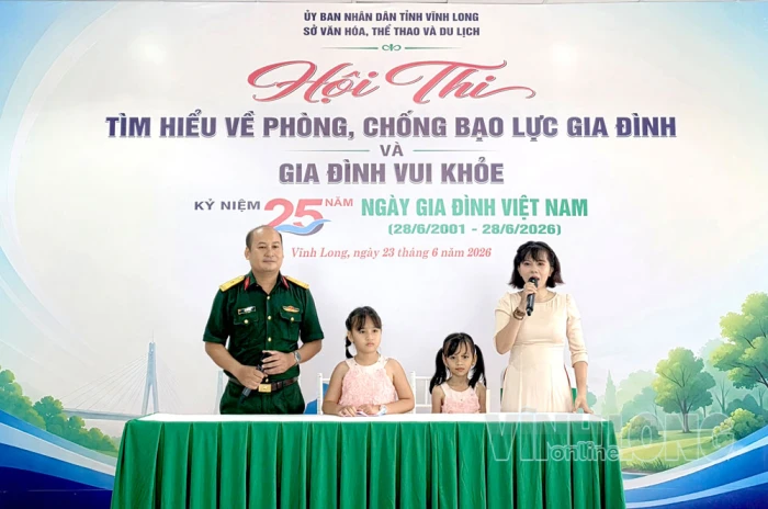 Chung tay xây dựng gia đình không bạo lực