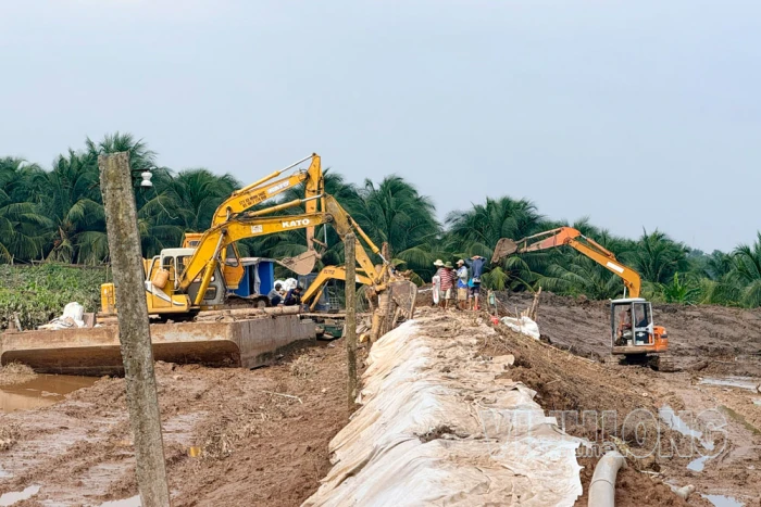 Rà soát điểm xung yếu, chủ động ứng phó triều cường các tháng cuối năm