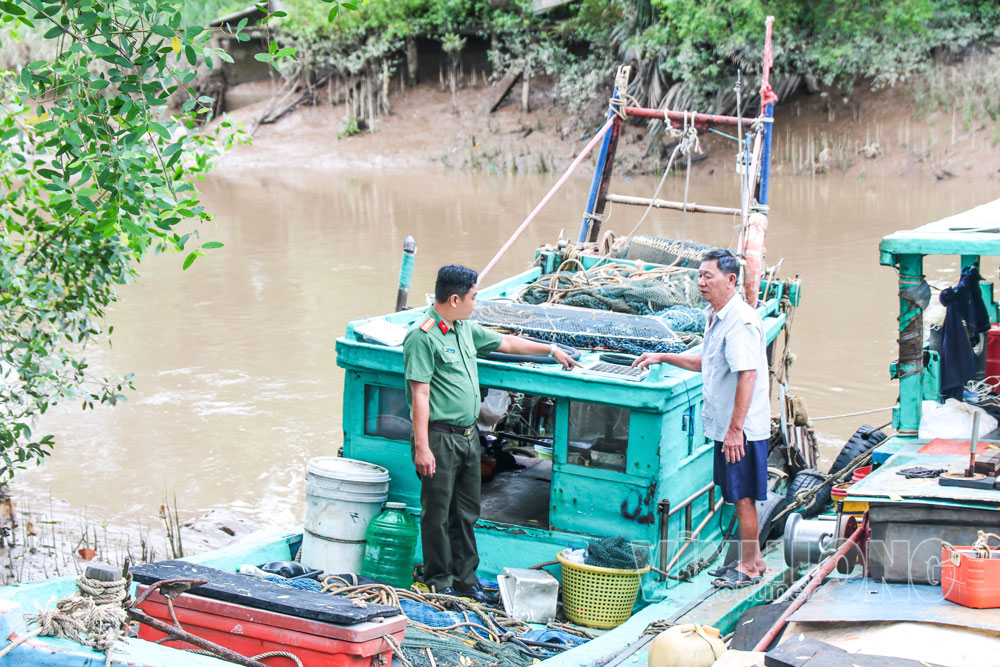 Hộ ông Nguyễn Văn Tài, xã Tân Thủy có tàu cá nằm trong diện giải bản. Ảnh: THẠCH THẢO

