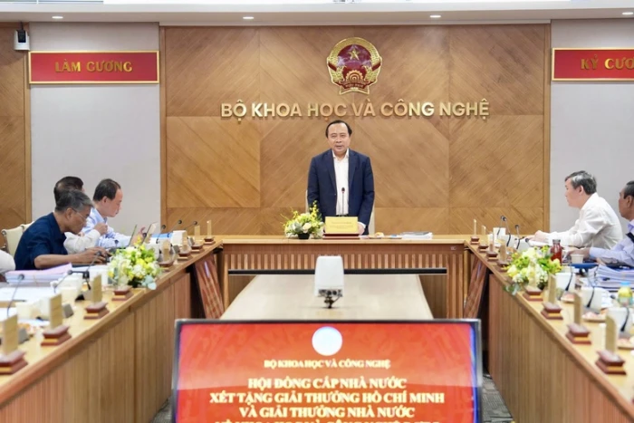 12 công trình khoa học và công nghệ được đề nghị xét tặng Giải thưởng Hồ Chí Minh, Giải thưởng Nhà nước