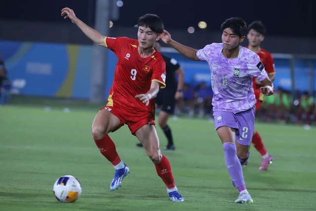 U.17 Việt Nam từng gặp U.17 Hàn Quốc (phải) vào tháng 5.2026.
ẢNH: VFF
