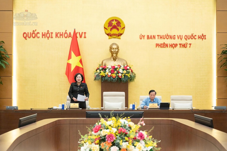 Phó Chủ tịch Quốc hội Nguyễn Thị Hồng phát biểu kết luận nội dung phiên họp

