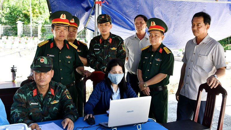 Công tác cập nhật, thống kê được thực hiện đầy đủ, bảo đảm tính chính xác theo kế hoạch. (Ảnh: PHƯƠNG VŨ)
